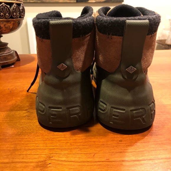 Sperry Thinsulate Boots - Picture 2 of 7